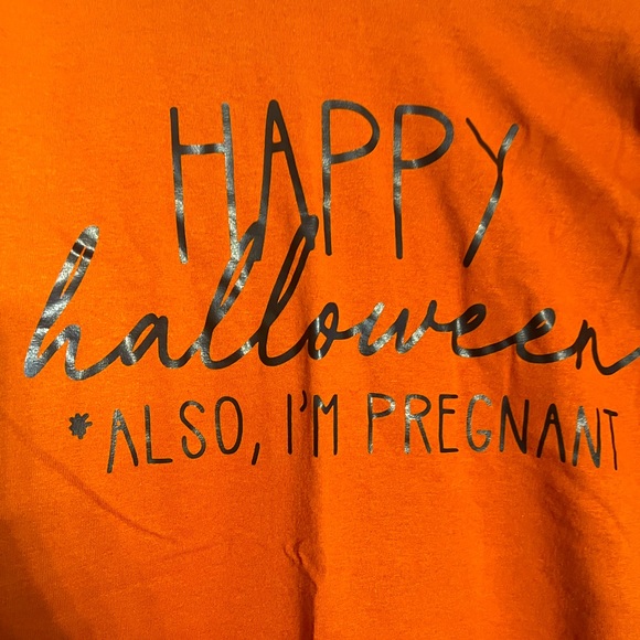 Halloween Pregnancy Announcement T-Shirt “also, i’m pregnant” - Picture 1 of 2